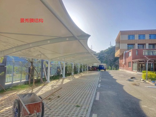 停車棚施工常見的質(zhì)量問題