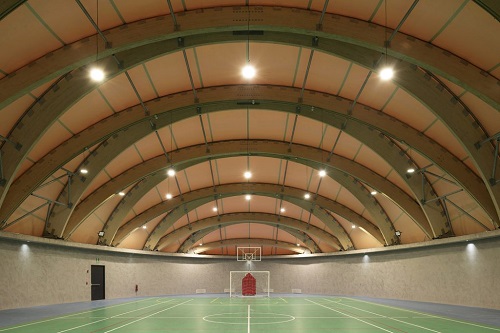 建設室內網球館造價